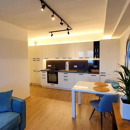 Διαμέρισμα Luxury Vbloku *